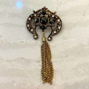 Vintage Victorian Tassel Brooch